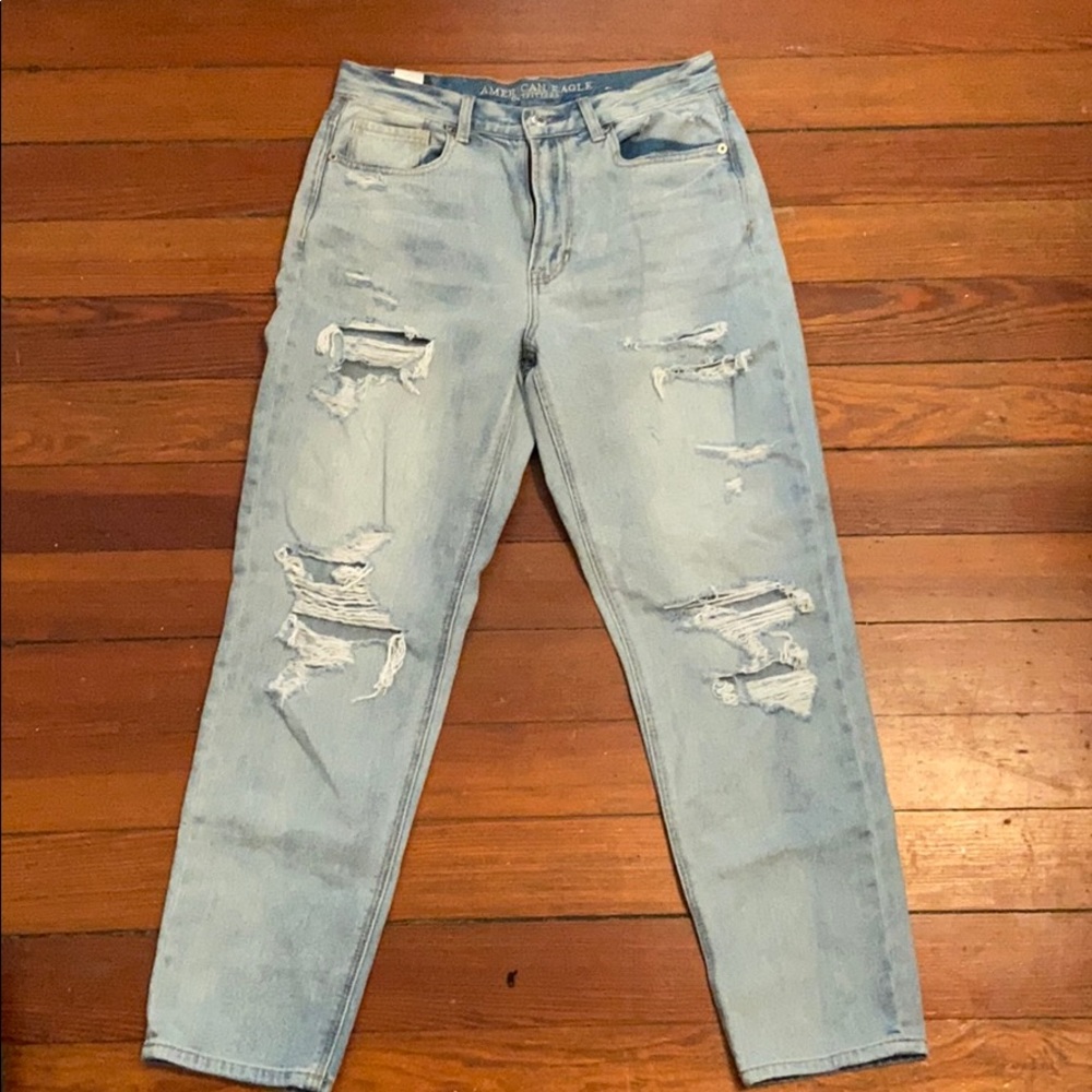 American Eagle distressed jeans